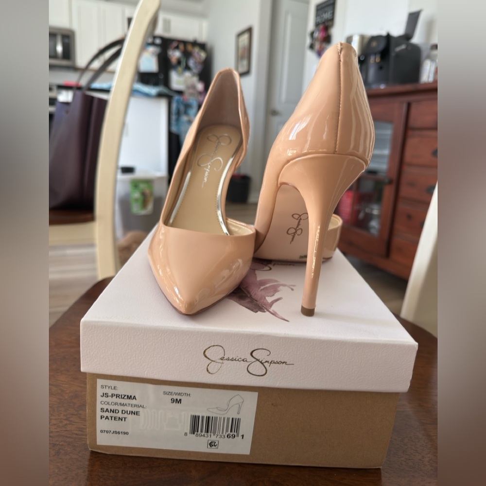 Jessica Simpson Sand Dune Patent Shoes